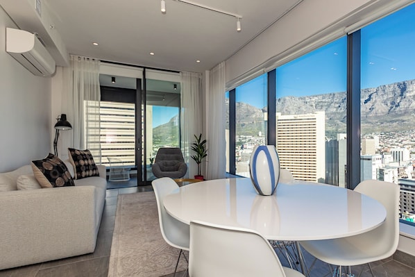 Luxury Apartment, Balcony, Mountain View | Living area