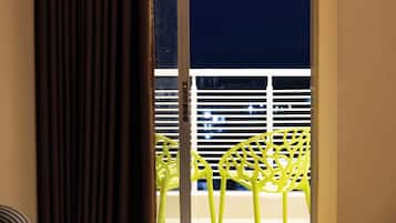 Deluxe Double Room, Beach View | View from room