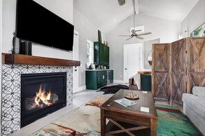Smart-TV, Kamin
