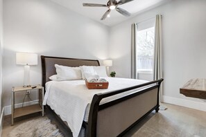 2 bedrooms, WiFi, bed sheets, wheelchair access