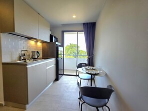 Apartamento, balcón | Cocina básica privada | Hervidor eléctrico