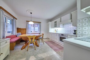 Comfort Condo, 1 Bedroom, Pets Allowed, Garden View | Private kitchen | Coffee/tea maker, electric kettle