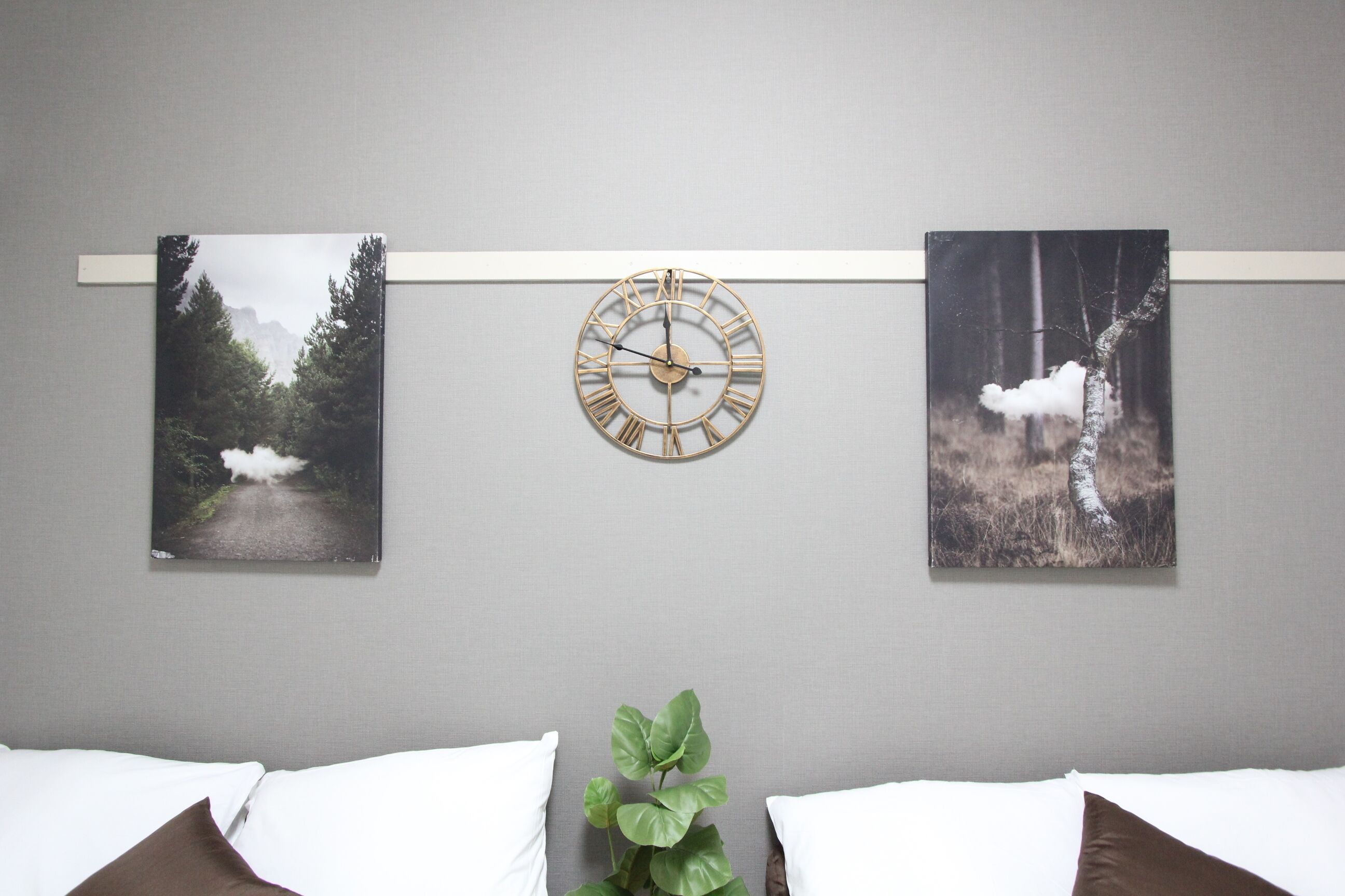 1 bedroom, bed sheets