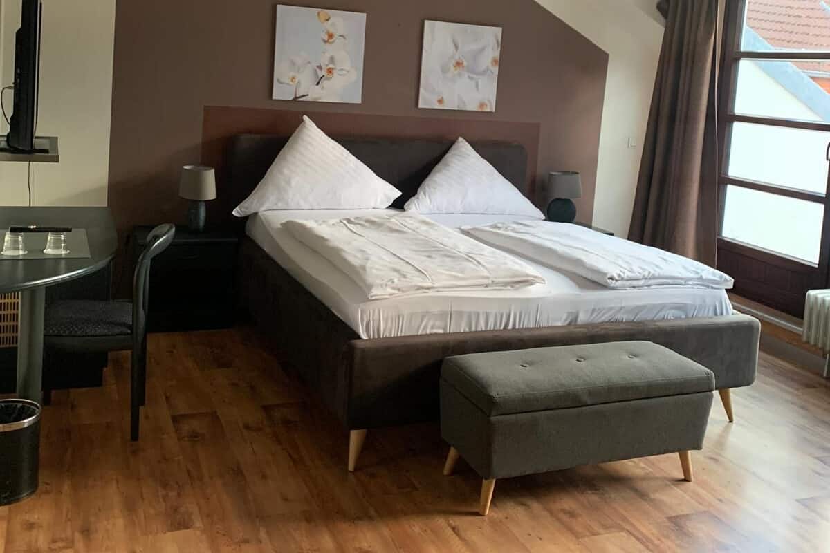 In-room safe, desk, laptop workspace, free WiFi