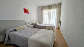 1 makuuhuone, silitysrauta/-lauta, ilmainen Wi-Fi, vuodevaatteet