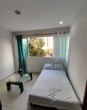 1 chambre, accès Internet, draps fournis