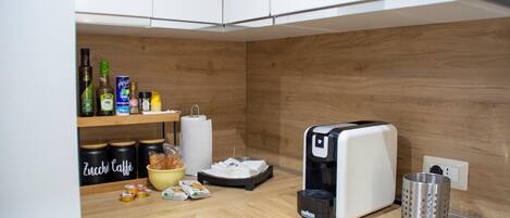 Room, 1 Double Bed, Balcony, City View | Private kitchen