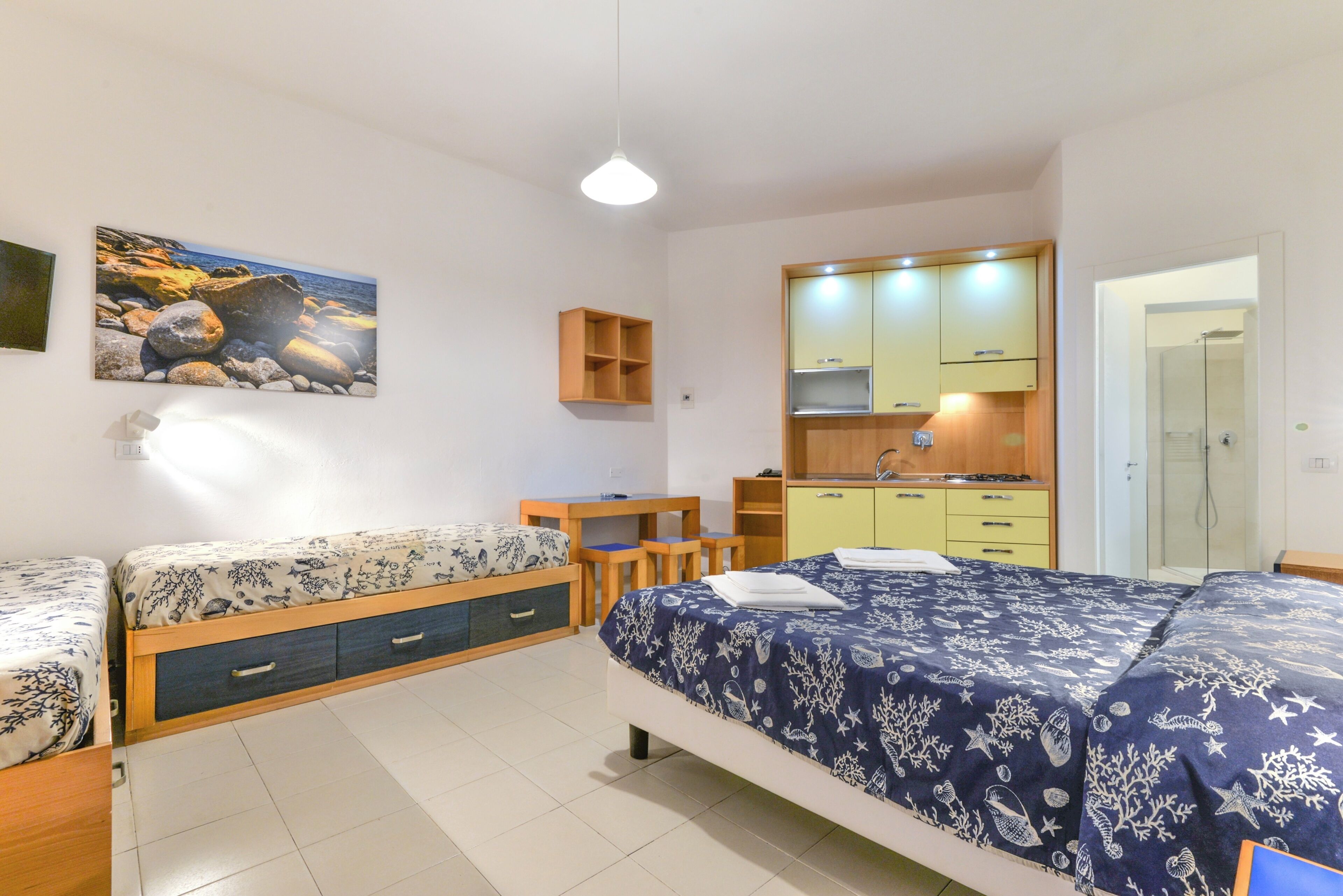 Studio | Living area