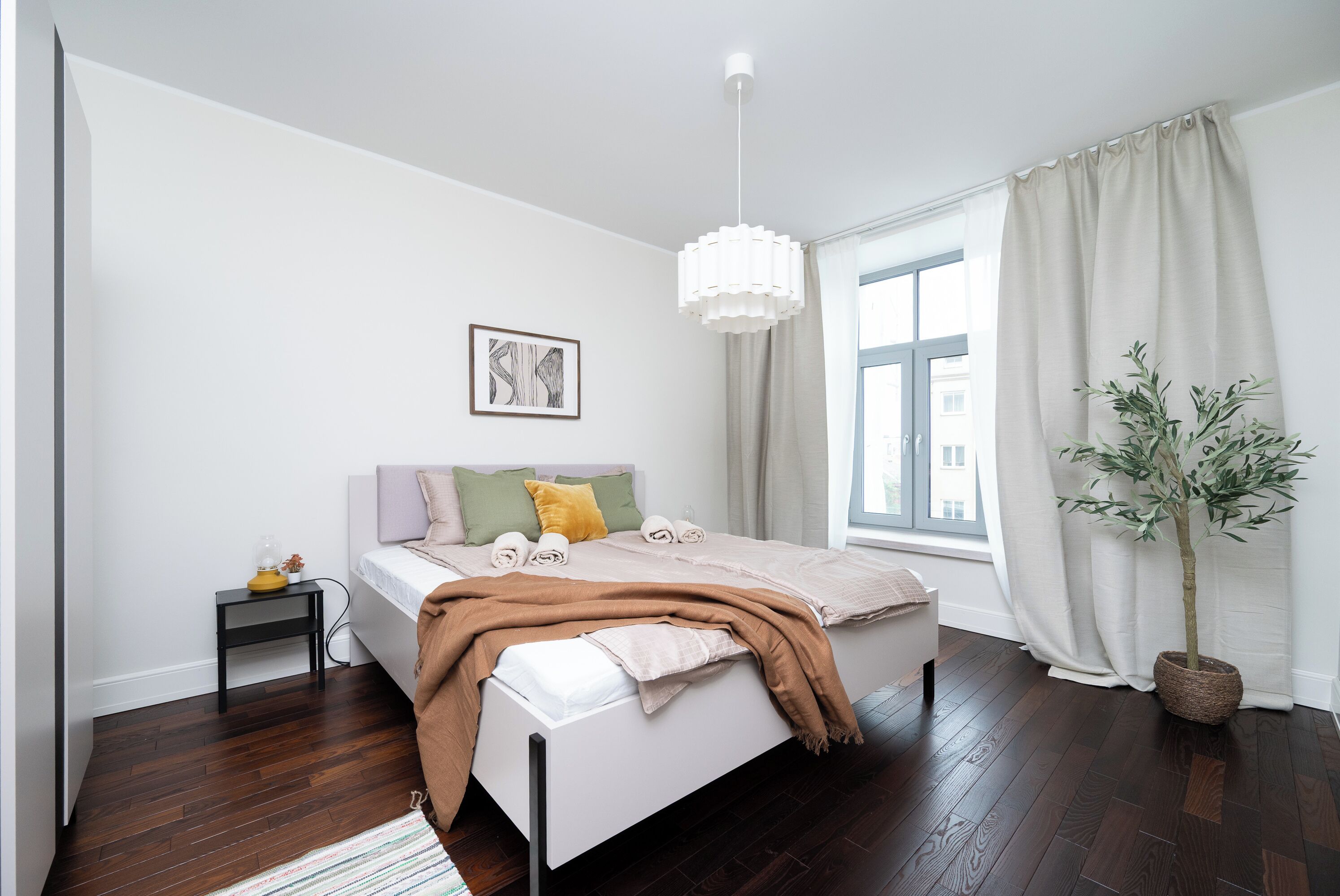 3 slaapkamers, een strijkplank/strijkijzer, wifi, beddengoed