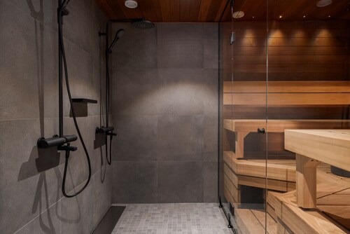 Le Chalet Lingonberry D14 by Aavalevi