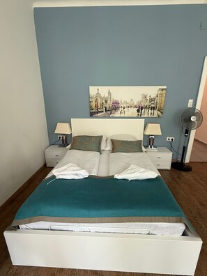 شقة بتجهيزات أساسية | مكواة/لوح كي وواي فاي مجانًا