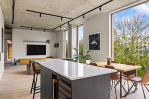 Dining - Luxury Penthouse in Best Area, Balcony & Parking (Tallinn)