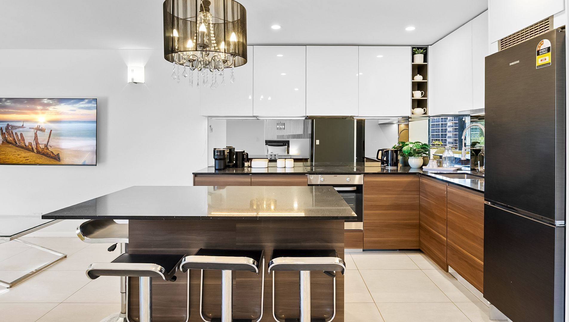 Fridge, microwave, oven, stovetop