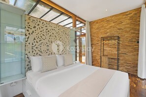 Villa, 4 Bedrooms, Mountain View | Desk, laptop workspace, iron/ironing board, free WiFi