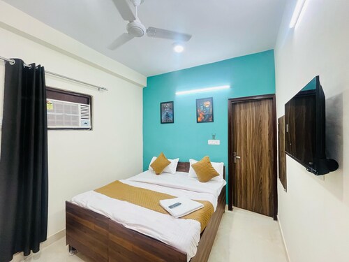 Roomshala Hotel Anmol