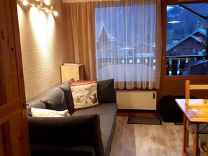 TV - Cozy studio for 2 in Samoëns (Samoëns)