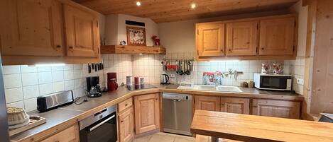 ميكروويف، فرن، غسالة أطباق