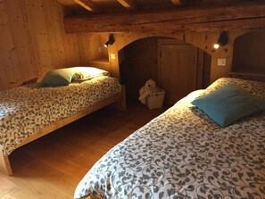 5 bedrooms, WiFi - Large chalet in Samoëns for 11 guests with Wifi (Samoëns)