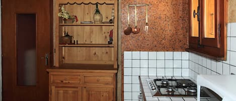 Mikrobølgeovn, ovn, opvaskemaskine