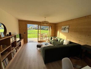TV - Spacious apartment in Samoëns - 8 people with Wifi (Samoëns)