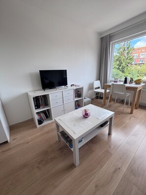 Living area - Bright Blueberry Studio (Bruxelles)