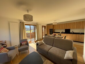 TV - Family chalet in Samoëns with WiFi, 6 pers (Samoëns)