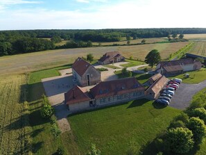 Exterior - Peaceful cottage for 4 guests with garden in Montbeugny (Montbeugny)