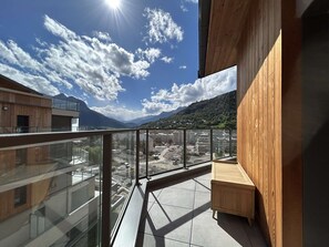 Property grounds - New 4-room apartment for 6 people with terrace in Briançon (Briançon)