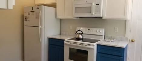 Cottage Khas, 3 kamar tidur, patio | Dapur pribadi | Lemari es, microwave, oven, dan kompor