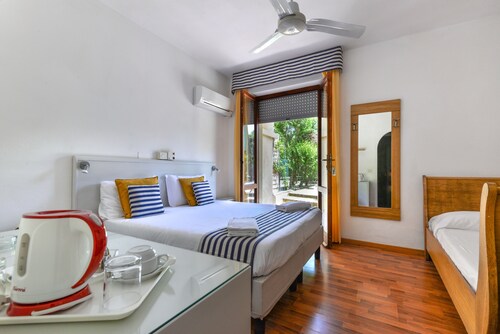 Hotel in Capoliveri with private beach