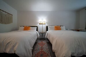 WiFi, bed sheets