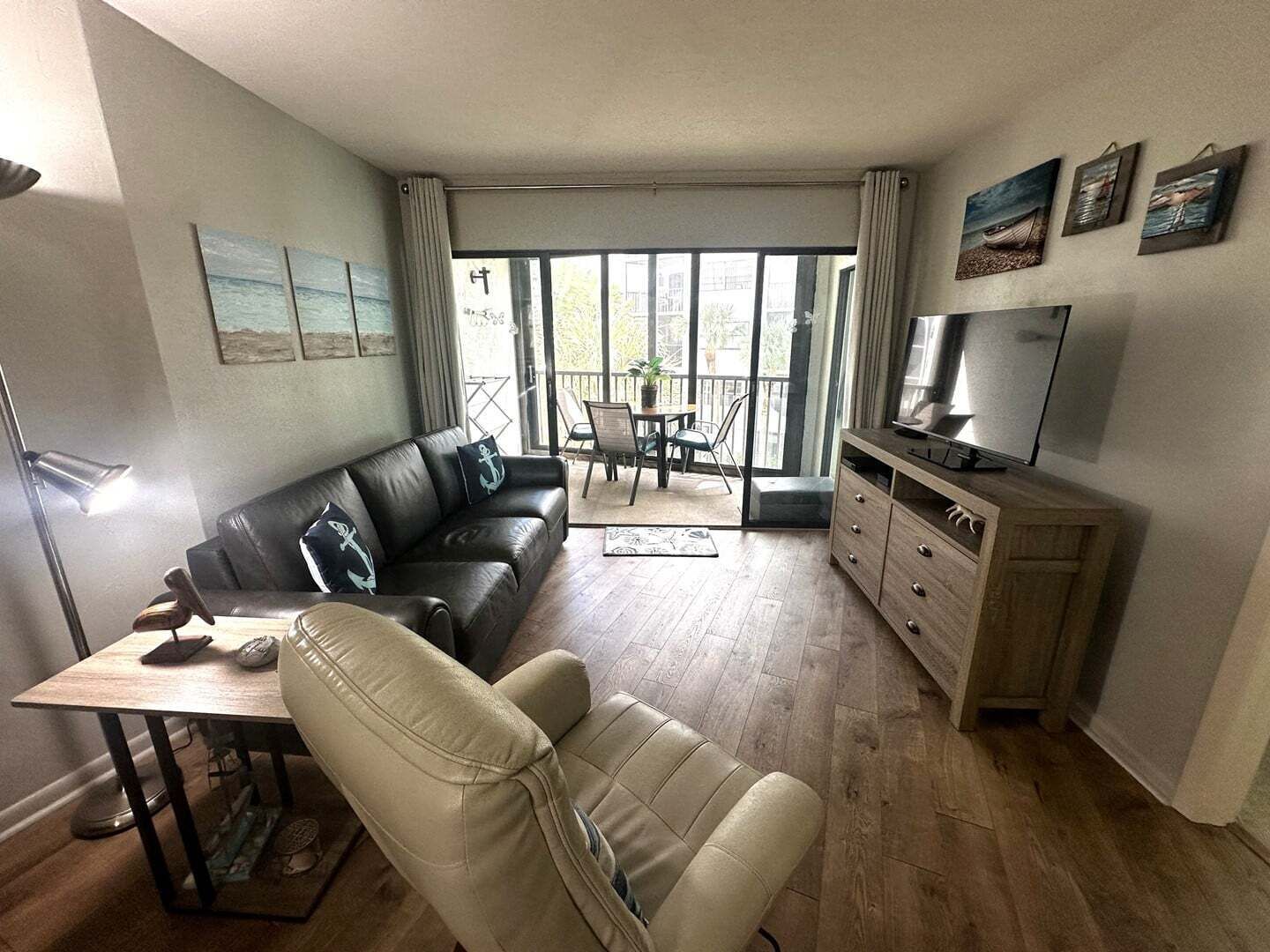 TV