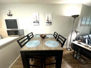 Dining - Waterfront 1BR condo on Marco Island with pool, marina access, WiFi. (Marco Island)