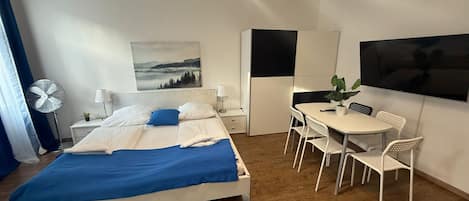 Basic Apartment | Iron/ironing board, free WiFi