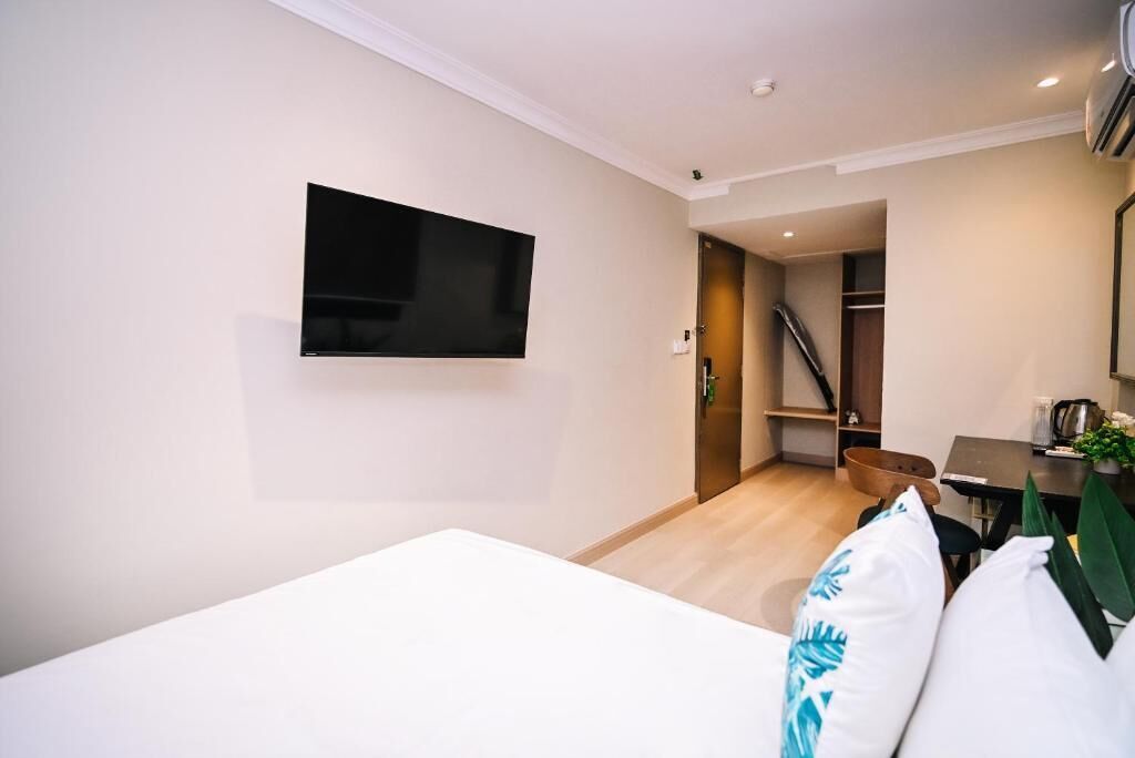 Standard Double Room | Iron/ironing board, free WiFi
