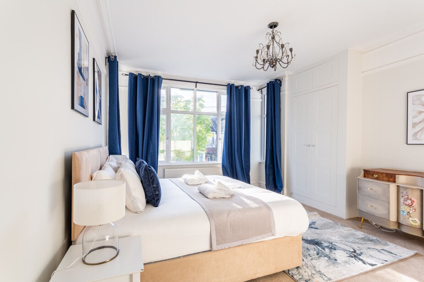 2 bedrooms, desk, iron/ironing board, travel crib