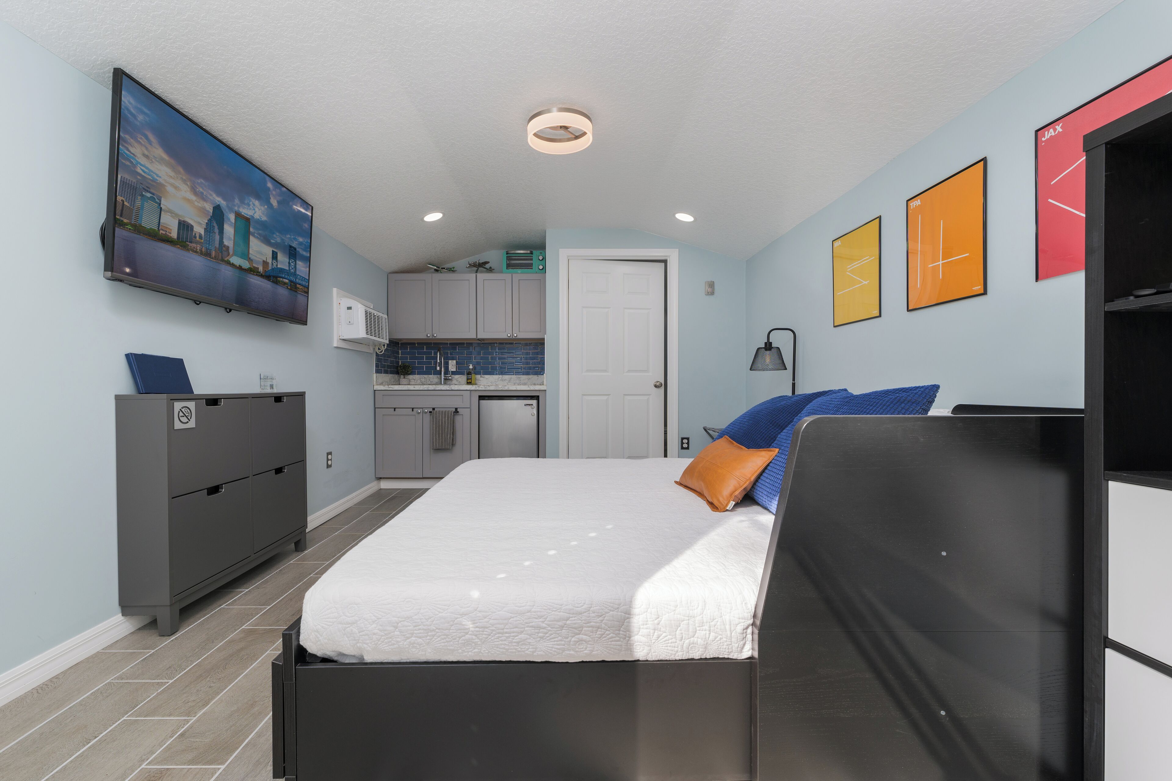 1 bedroom, free WiFi, bed sheets