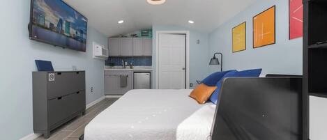 4 soverom, strykejern/-brett, wi-fi (inkludert) og sengetøy