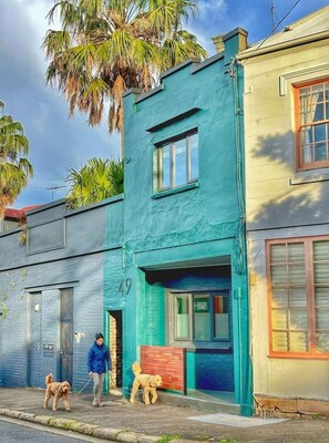 Exterior - Balmain Village Retreat | Sleeps 4 | AC + Parking | City 3kms (Balmain)