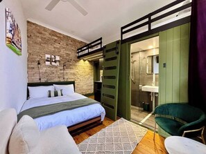 Room - Balmain Village Retreat | Sleeps 4 | AC + Parking | City 3kms (Balmain)