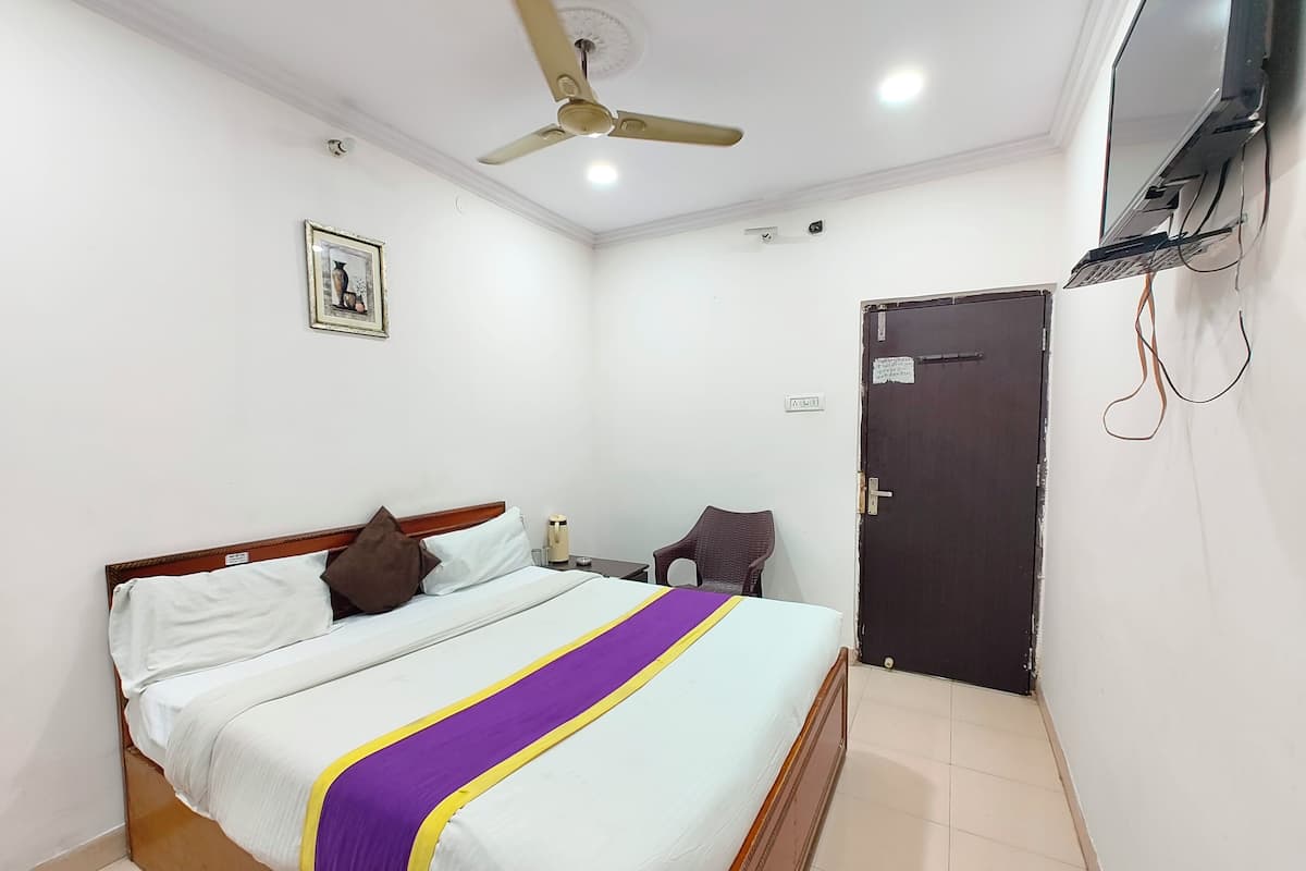 Double Room | Soundproofing, free WiFi