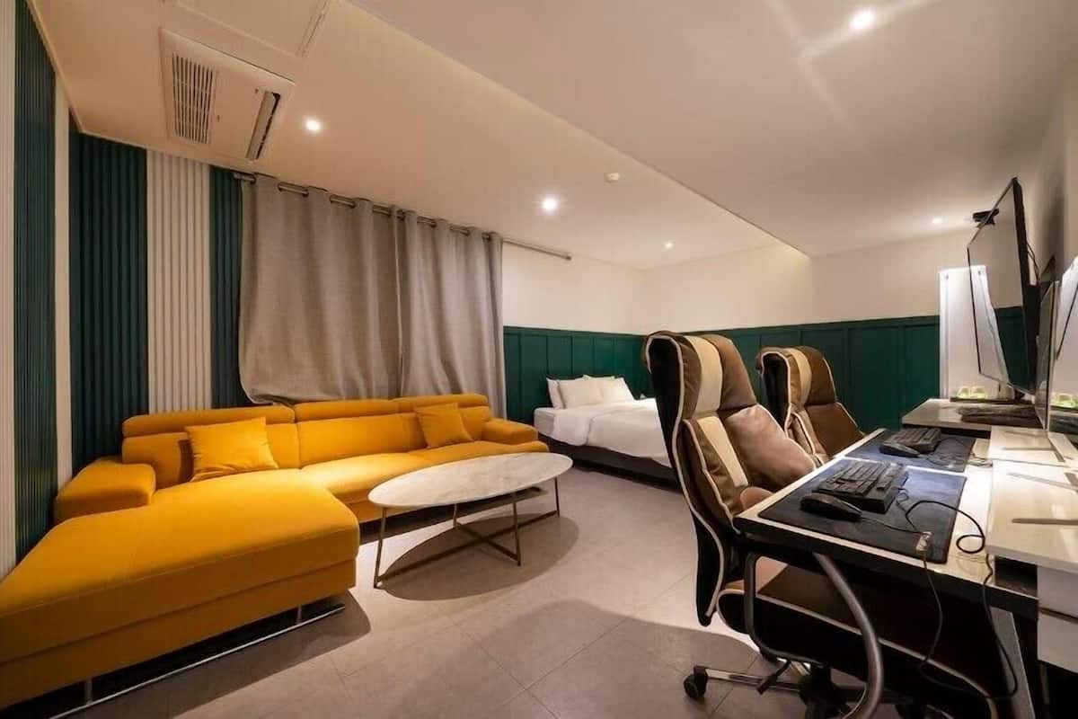 Family Double Room | Interior
