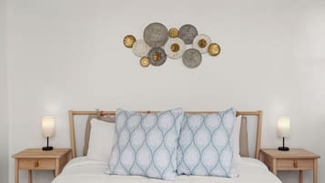 Iron/ironing board, travel crib, free WiFi, bed sheets