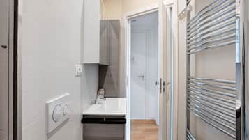 Doccia, asciugacapelli, asciugamani