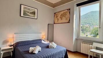 1 Schlafzimmer, BĂŒgeleisen/BĂŒgelbrett, WLAN, BettwĂ€sche