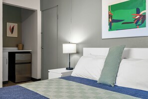 1 bedroom, iron/ironing board, travel cot, free WiFi