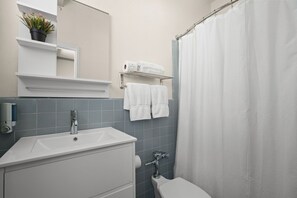 مجففات شعر، مناشف