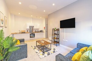 Comfort Apartment, 1 Bedroom, Non Smoking | Living area | Flat-screen TV