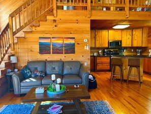 Smart TV, lareira, DVD player, pebolim