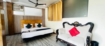 Roomshala Hotel Green Valley